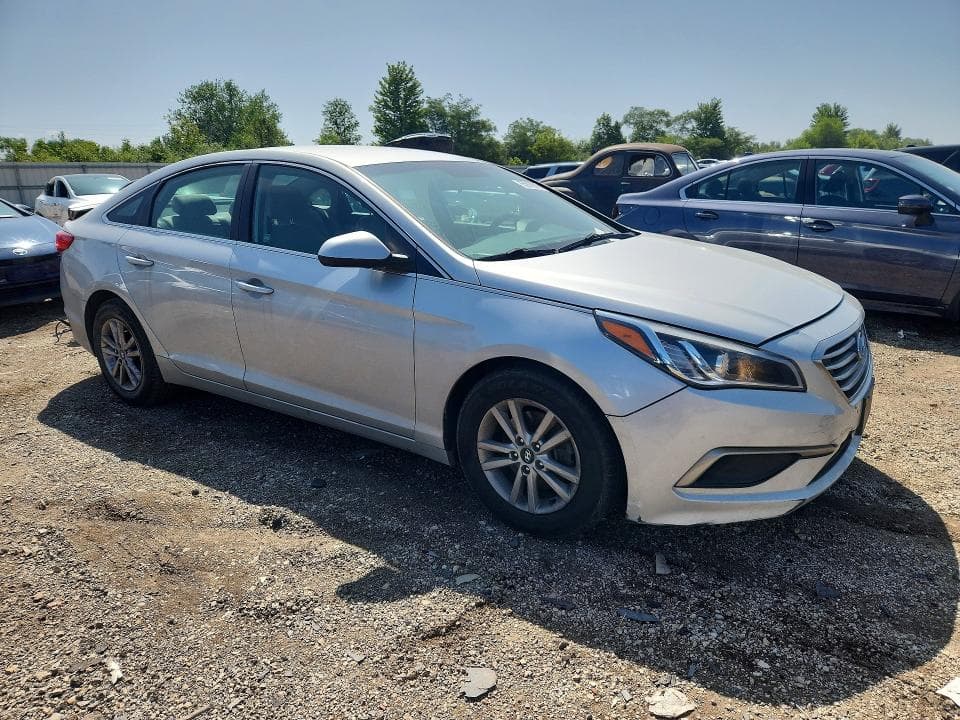 2017 HYUNDAI SONATA SE 4