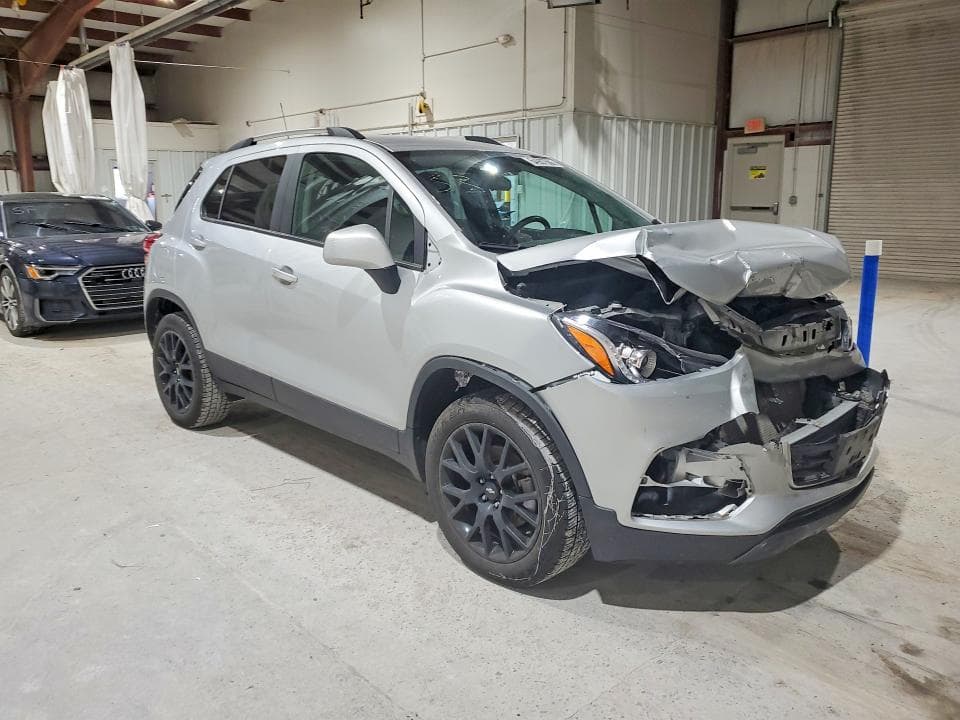 2022 CHEVROLET TRAX 1LT 4