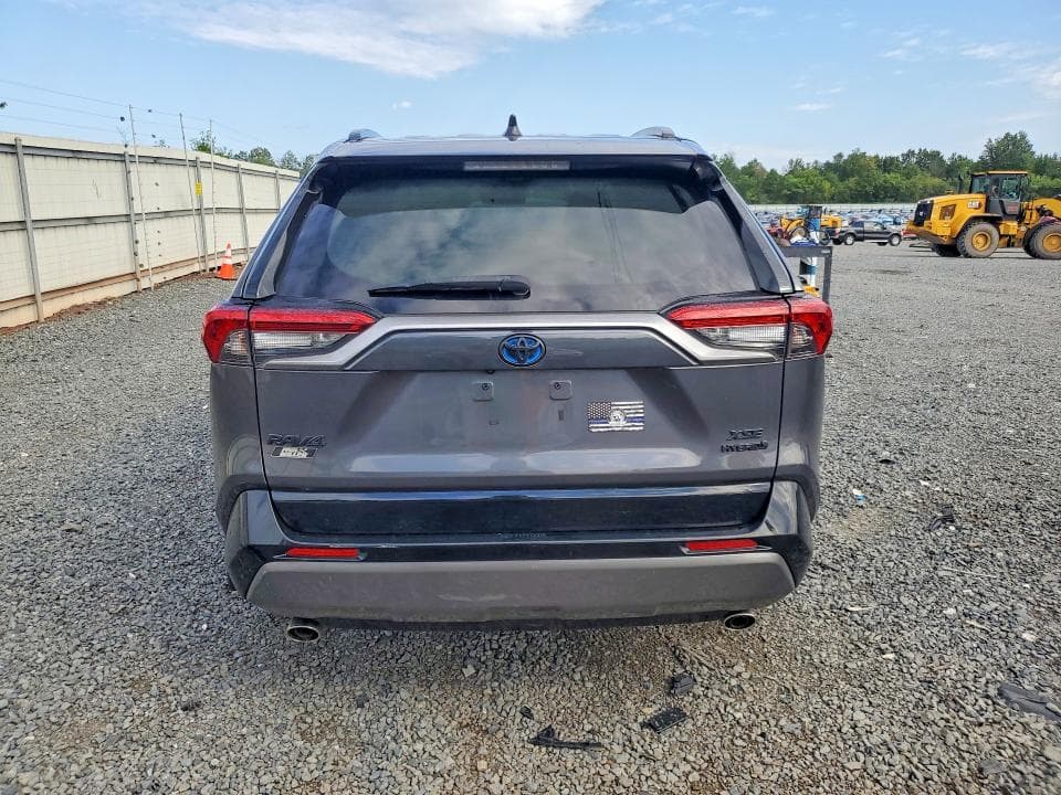 2021 TOYOTA RAV4 XSE 6