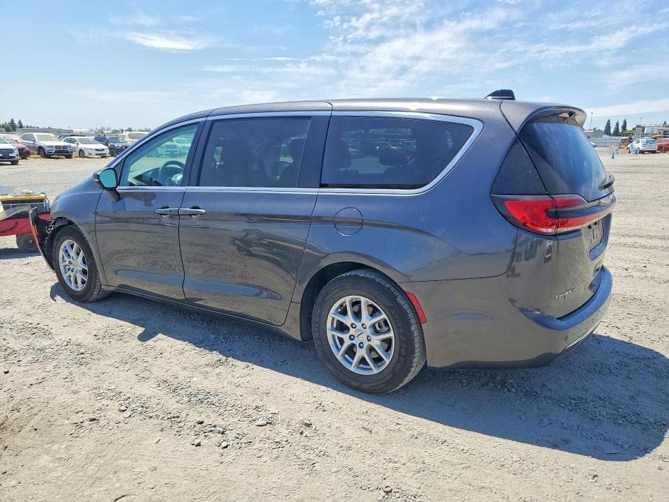 2023 CHRYSLER PACIFICA TOURING L 2