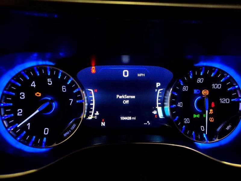 2017 CHRYSLER PACIFICA LIMITED 9