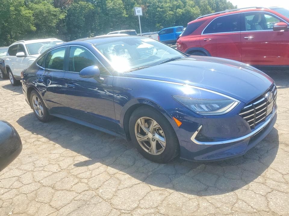 2021 HYUNDAI SONATA SE 4