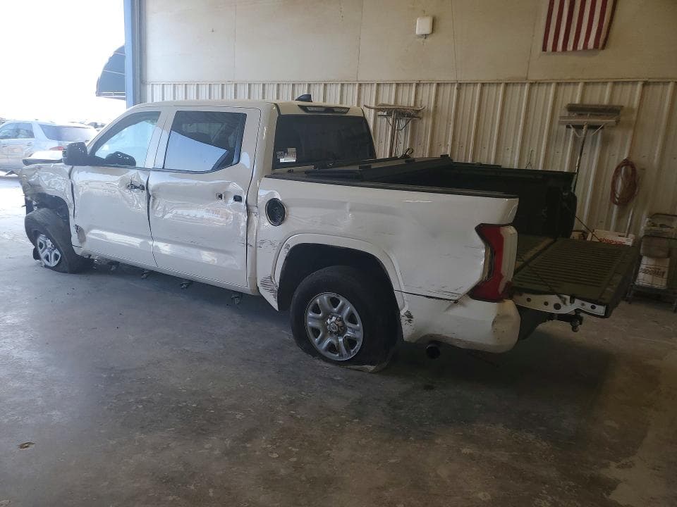 2026 TOYOTA TUNDRA SR 2