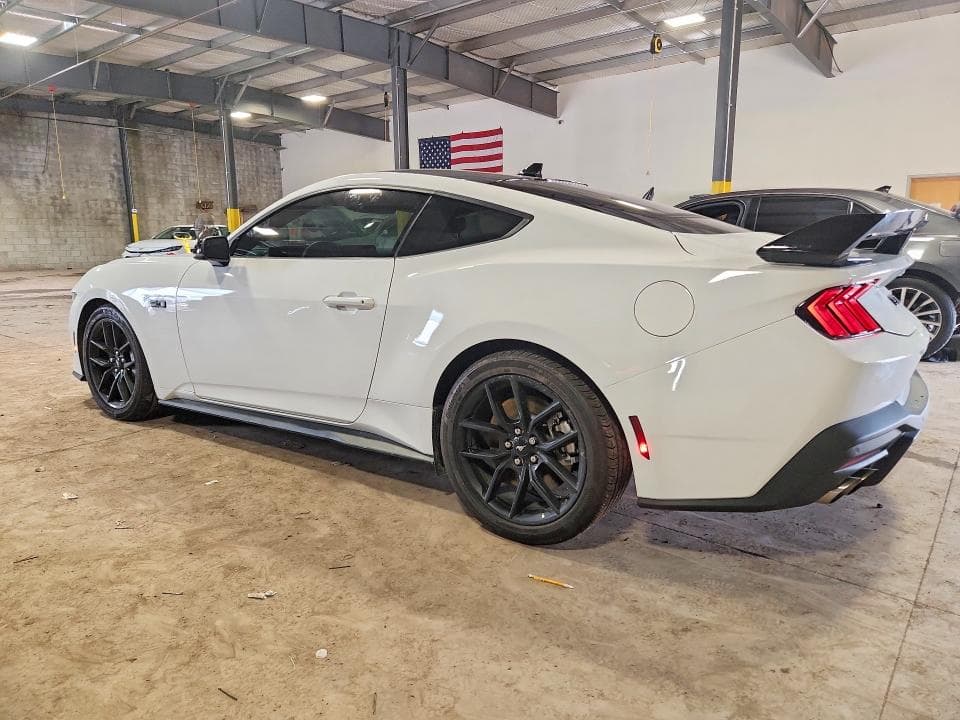 2025 FORD MUSTANG GT 2