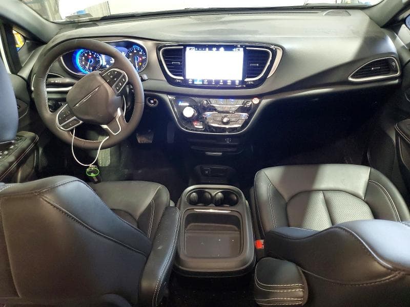 2027 CHRYSLER PACIFICA SELECT 8