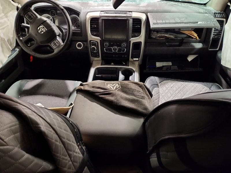 2017 RAM 1500 SLT 8