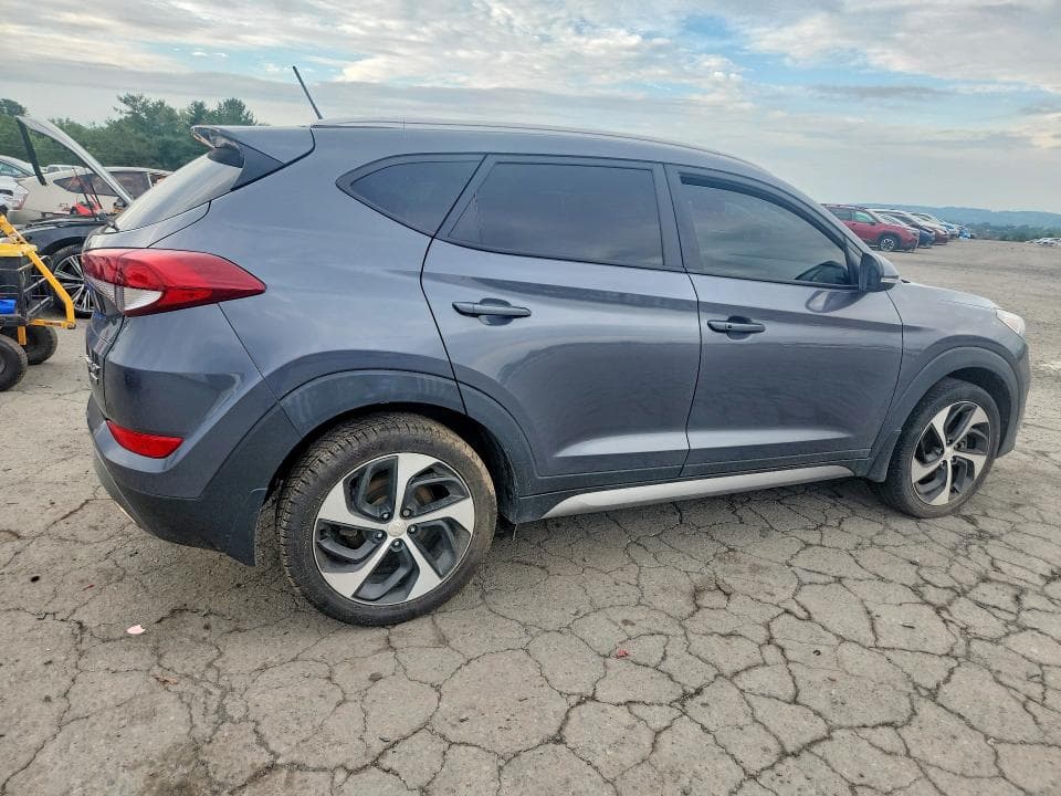 2017 HYUNDAI TUCSON SPORT 3