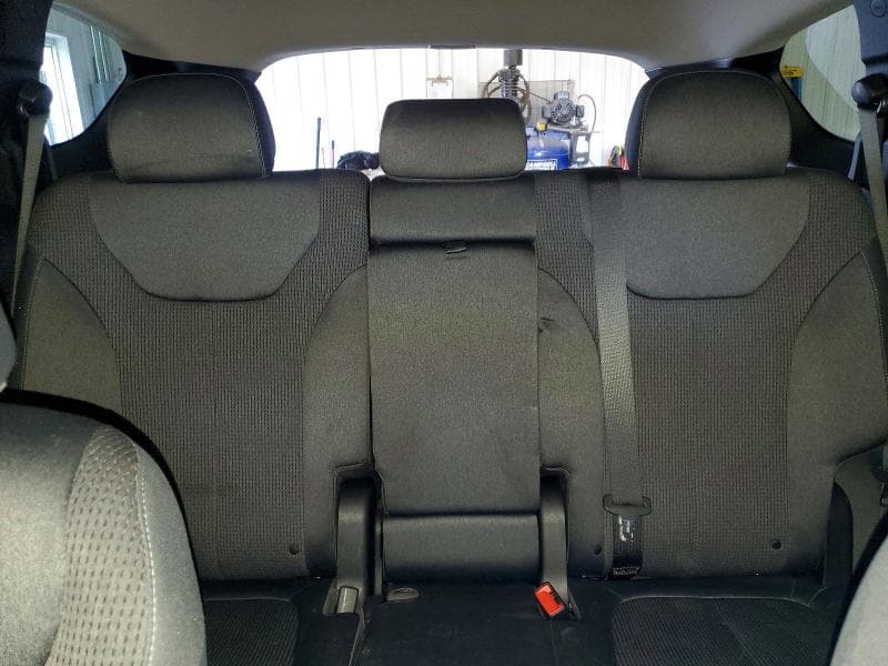 2019 HYUNDAI SANTA FE SE 10