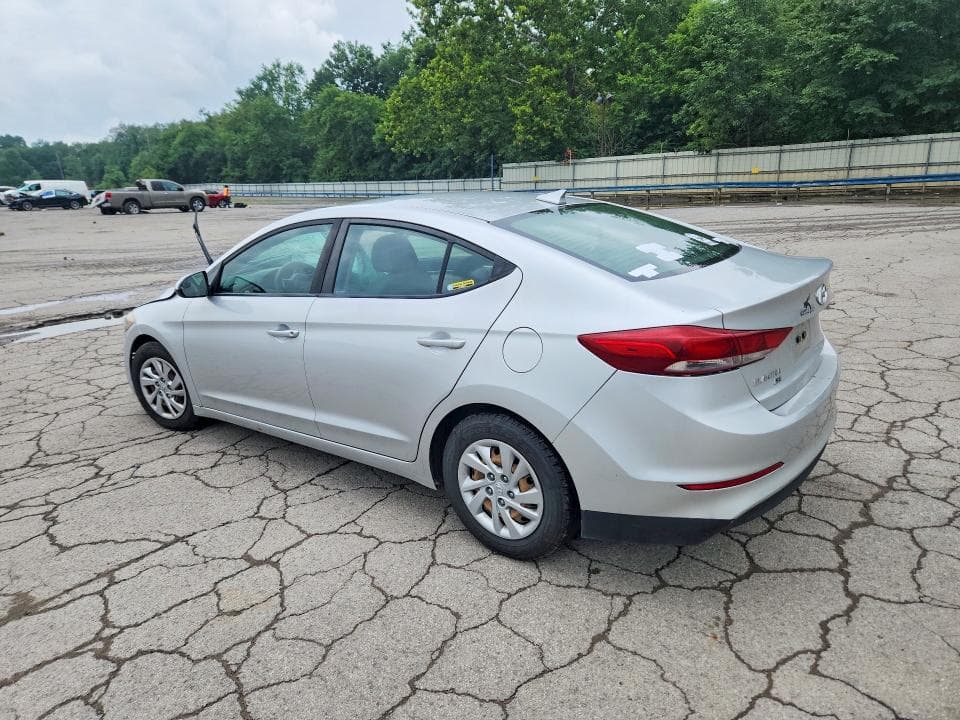 2017 HYUNDAI ELANTRA SE 2