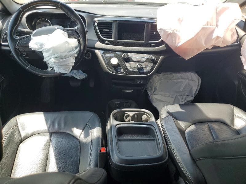 2019 CHRYSLER PACIFICA TOURING L 8