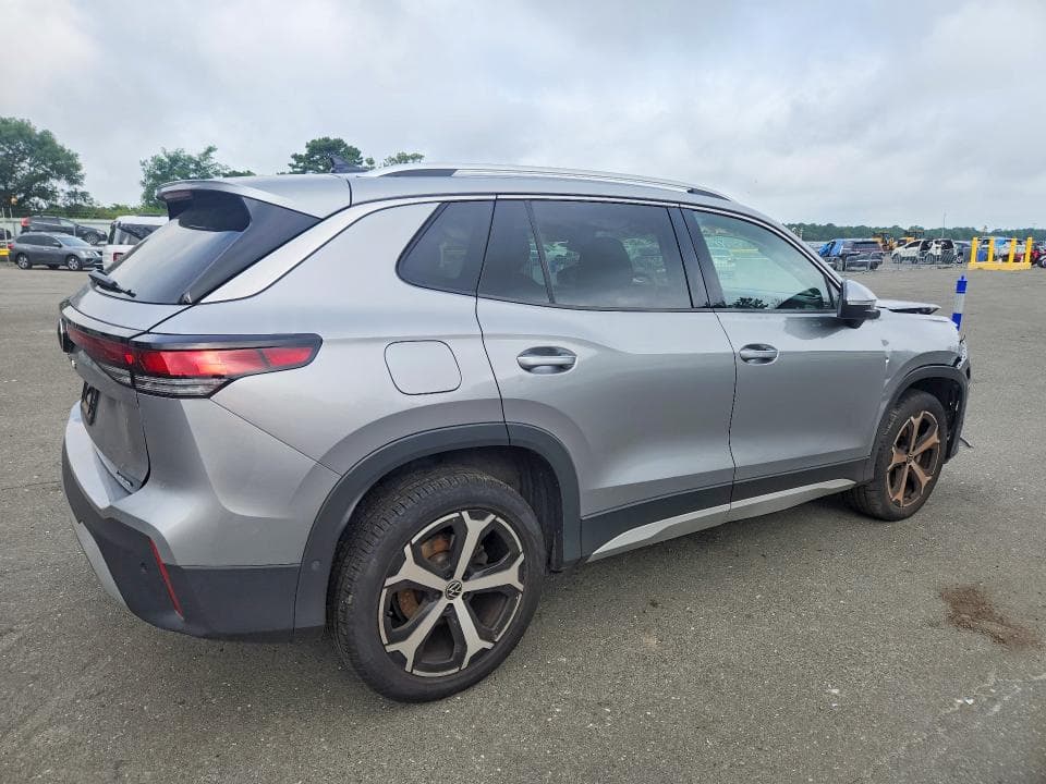 2026 VOLKSWAGEN TIGUAN SE 3