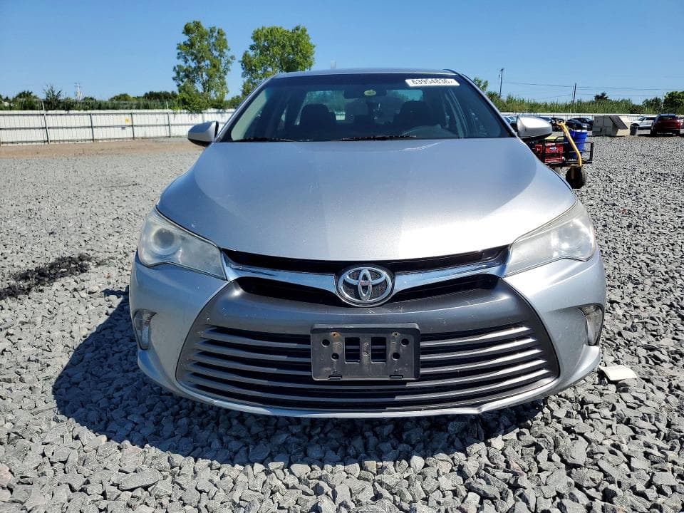 2017 TOYOTA CAMRY LE 5