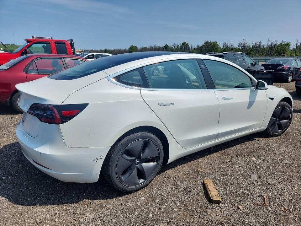 2018 TESLA MODEL 3 3