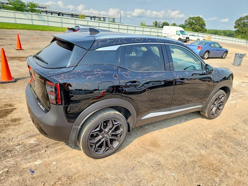 2025 NISSAN KICKS SR 3