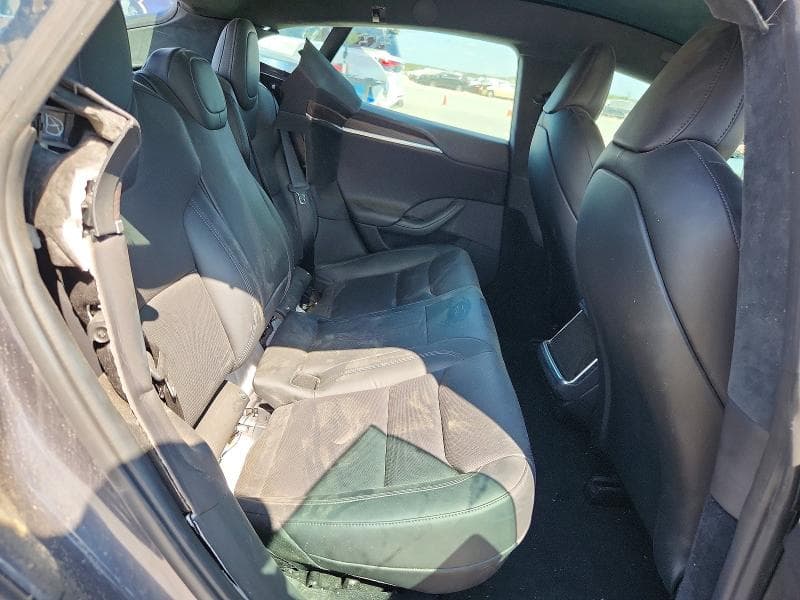 2022 TESLA MODEL S 10