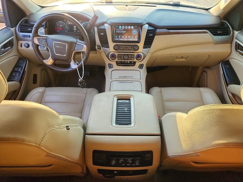 2019 GMC YUKON DENALI 8