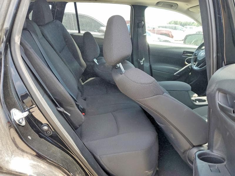 2025 TOYOTA COROLLA CROSS LE 11