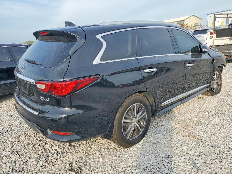 2017 INFINITI QX60 BASE 3