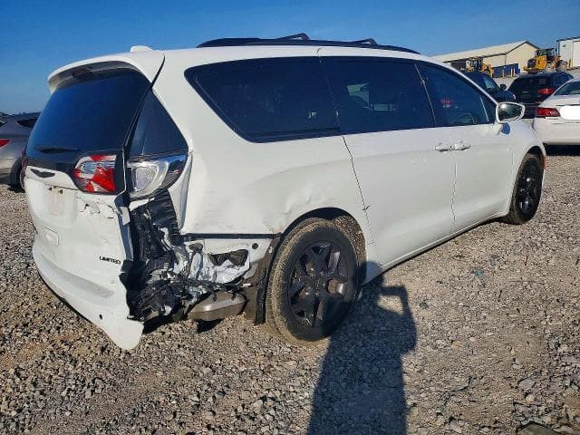 2020 CHRYSLER PACIFICA LIMITED 3