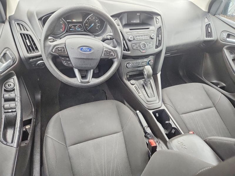 2017 FORD FOCUS SE 8