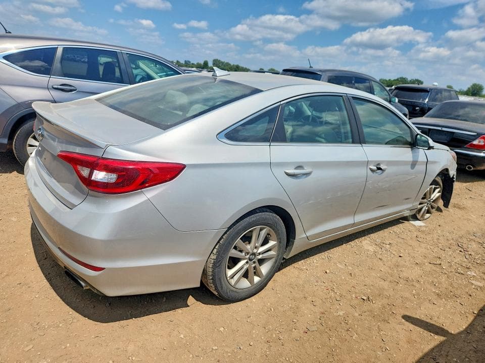 2017 HYUNDAI SONATA SE 3