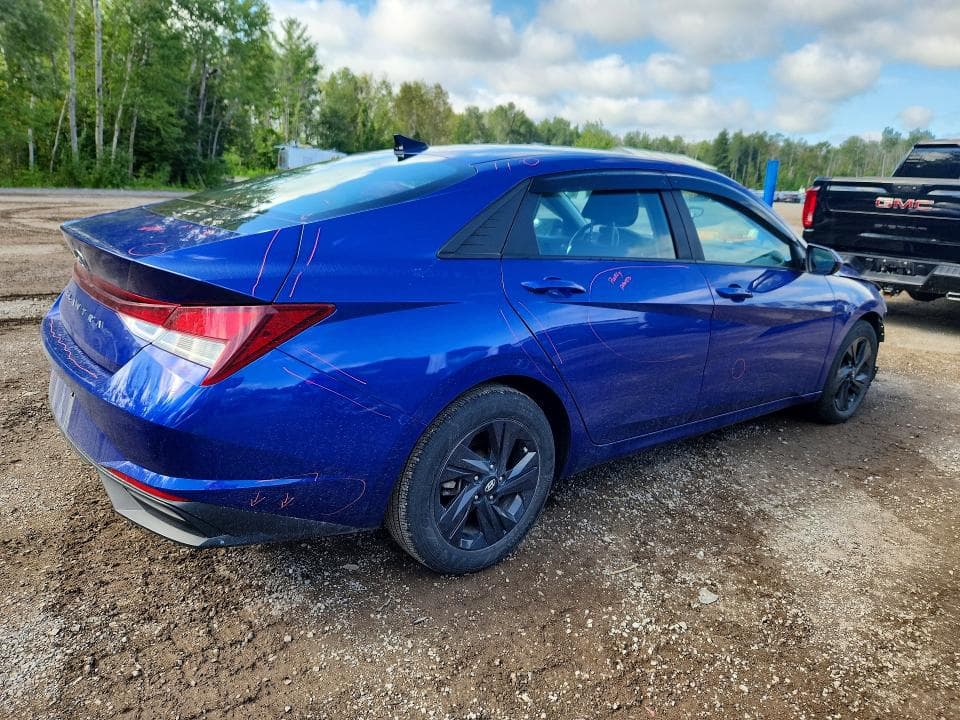 2022 HYUNDAI ELANTRA SEL 3