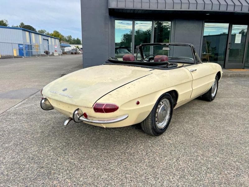 1969 ALFA ROMEO DUETTO CON 4