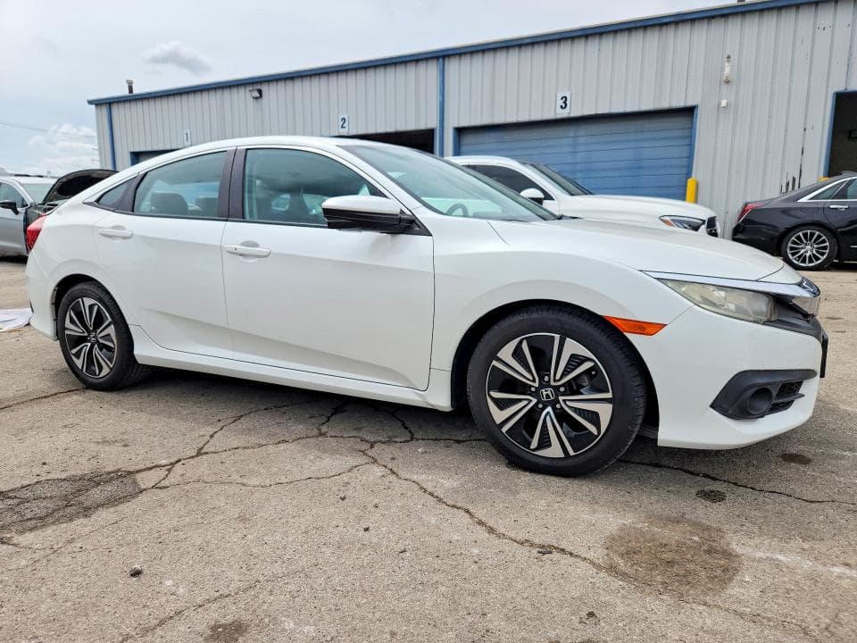 2017 HONDA CIVIC EXL 4