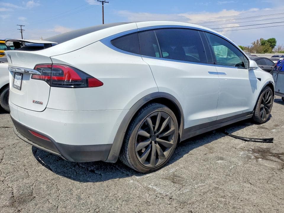2018 TESLA MODEL X 3