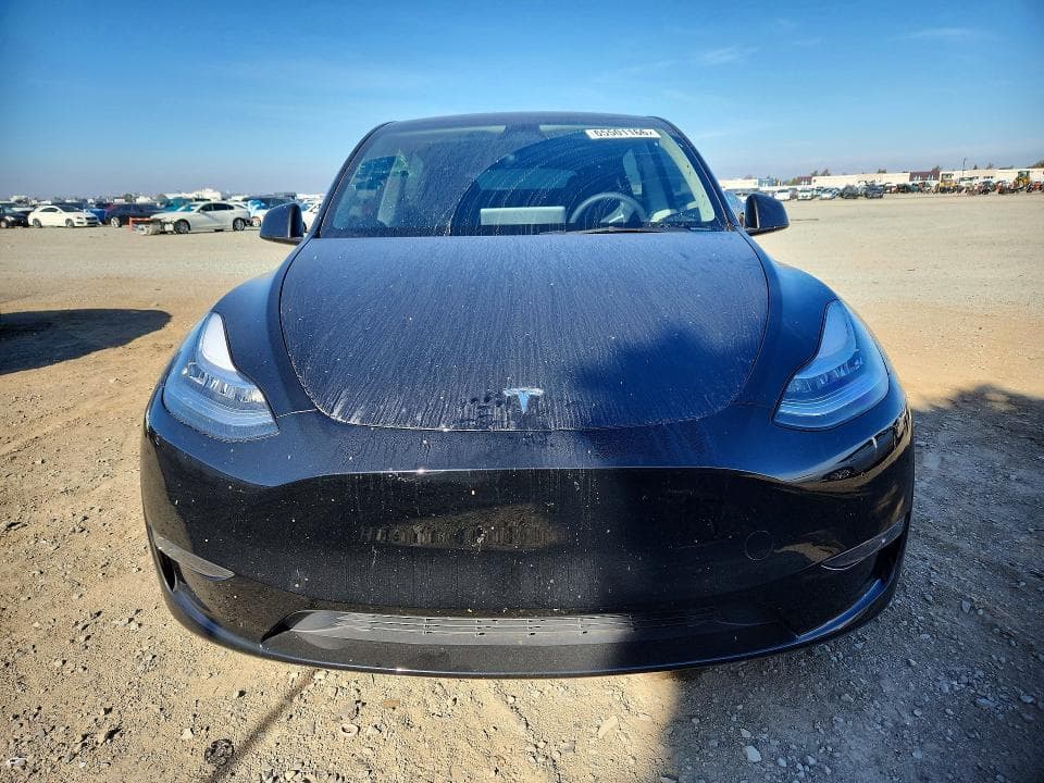 2023 TESLA MODEL Y 5