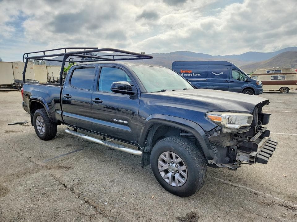 2017 TOYOTA TACOMA SR5 V6 4