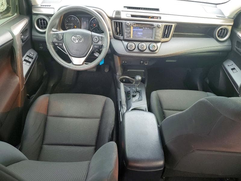 2018 TOYOTA RAV4 LE 8