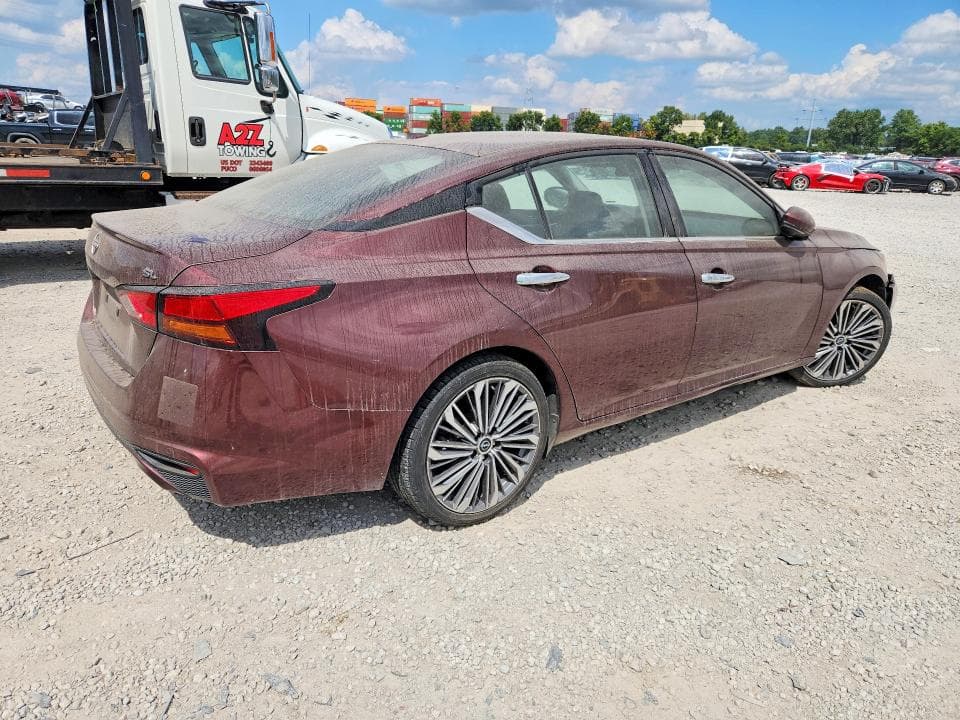 2023 NISSAN ALTIMA SL 3