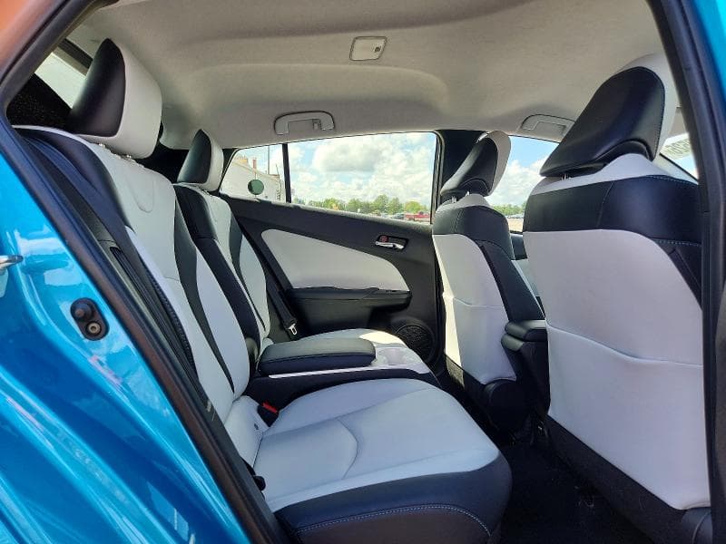 2018 TOYOTA PRIUS PRIME PREMIUM 10