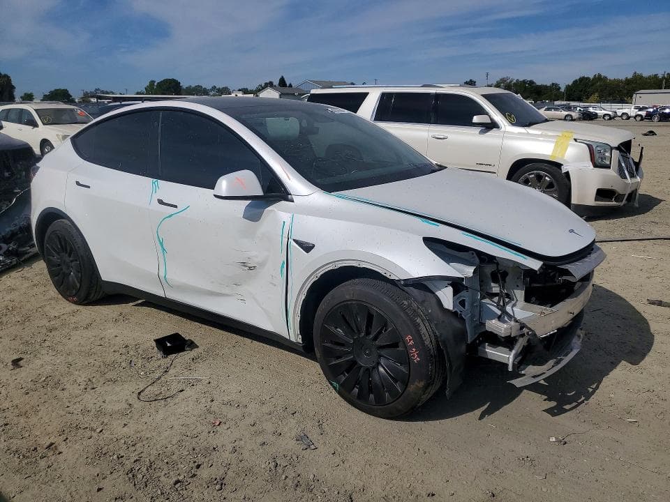 2021 TESLA MODEL Y 4