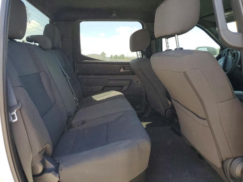 2025 TOYOTA TUNDRA SR5 10