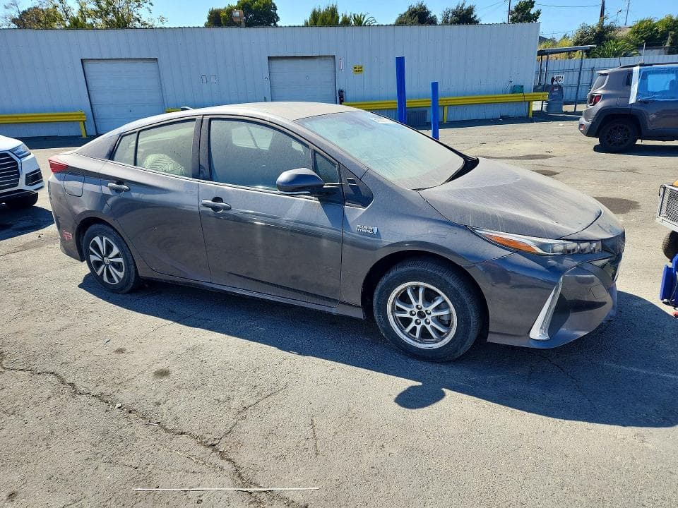 2017 TOYOTA PRIUS PRIME PREMIUM 4