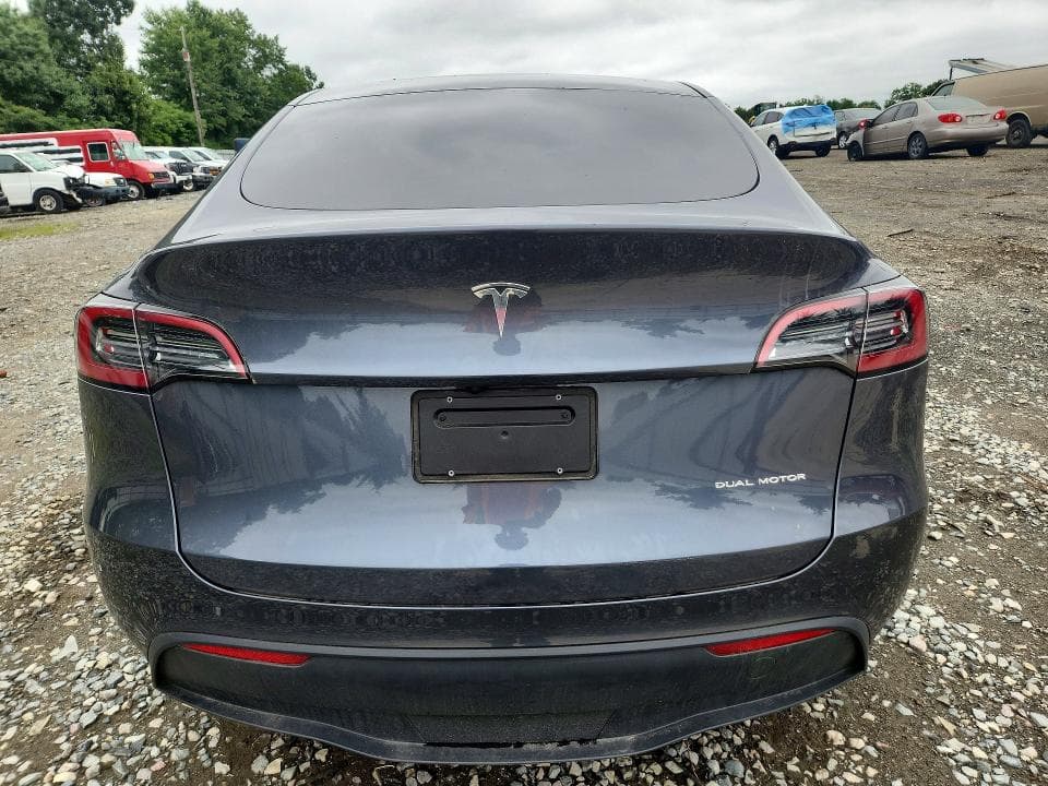 2023 TESLA MODEL Y 6