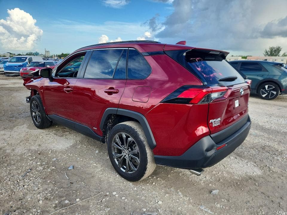 2023 TOYOTA RAV4 XLE PREMIUM 2