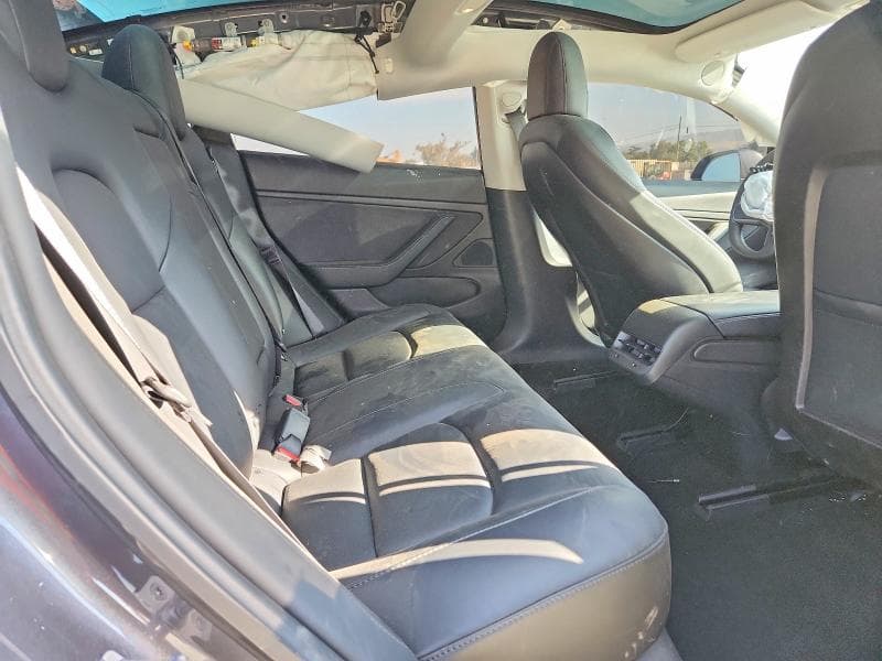 2018 TESLA MODEL 3 10