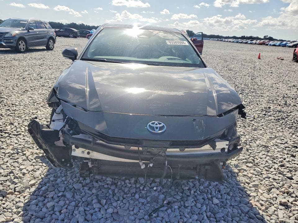 2025 TOYOTA CAMRY SE 5