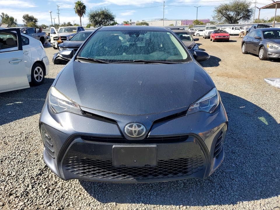 2017 TOYOTA COROLLA SE 5