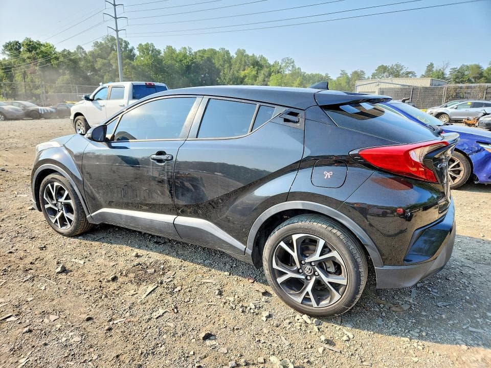 2018 TOYOTA C-HR XLE PREMIUM 2