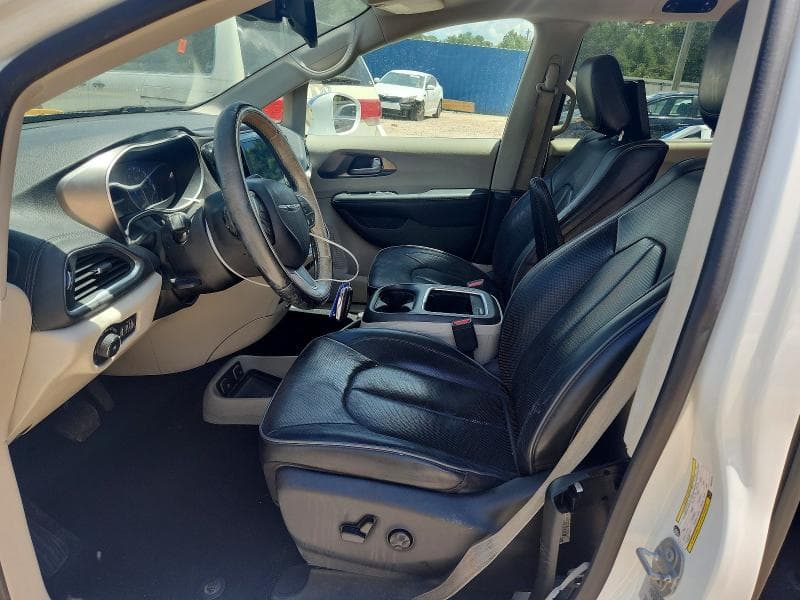 2017 CHRYSLER PACIFICA LIMITED 7