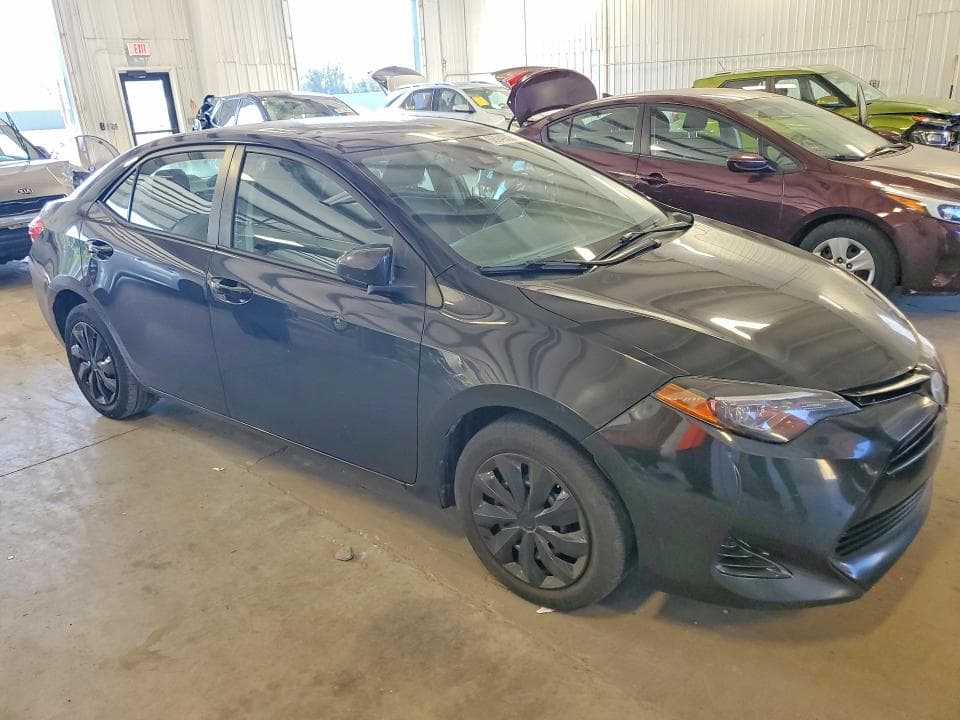 2017 TOYOTA COROLLA LE 4