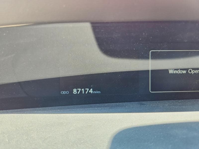2017 TOYOTA PRIUS FOUR 9