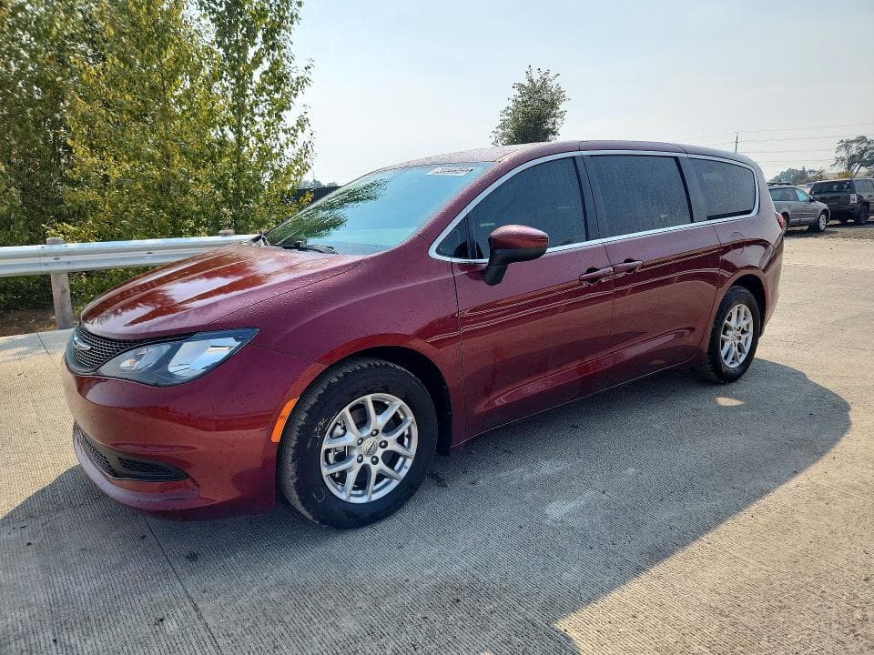 2022 CHRYSLER VOYAGER LX