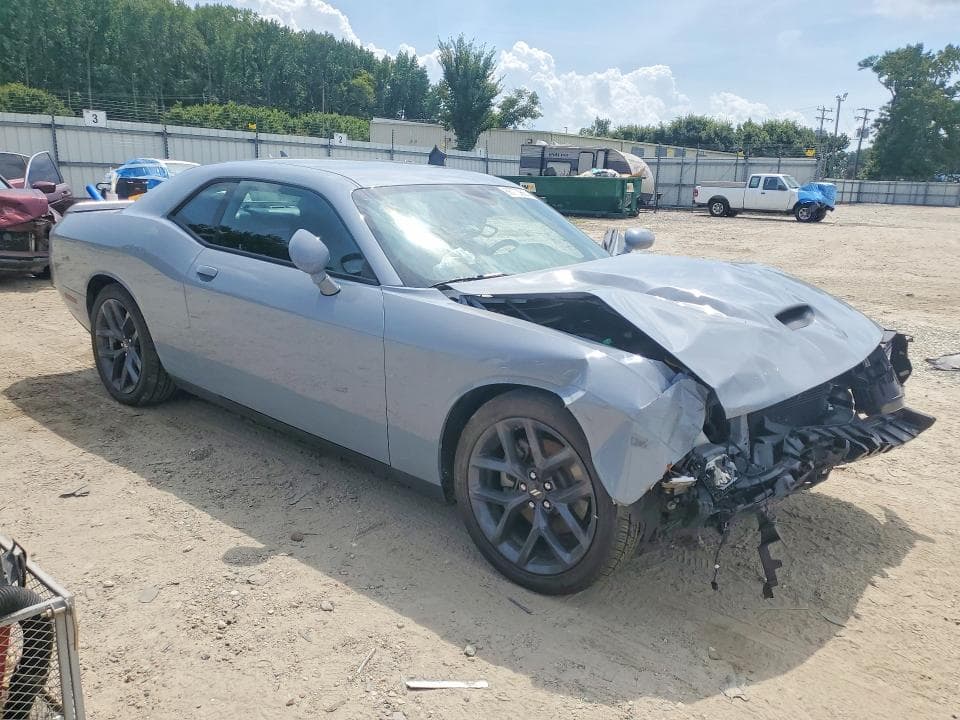 2022 DODGE CHALLENGER GT 4