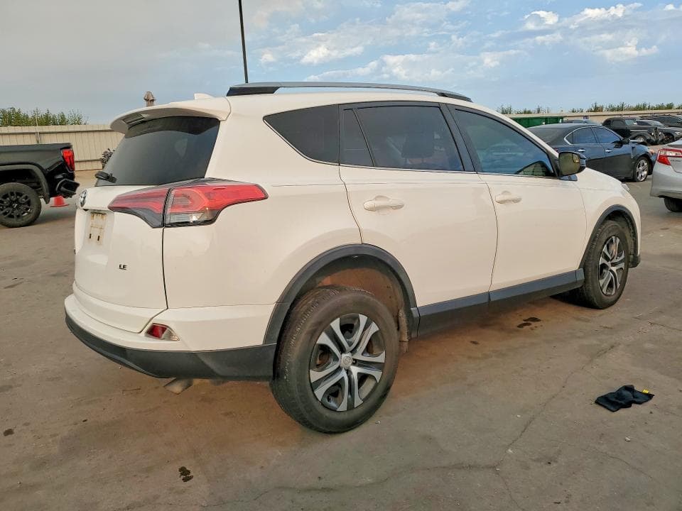 2018 TOYOTA RAV4 LE 3