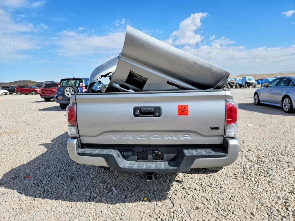 2023 TOYOTA TACOMA TRD SPORT 6